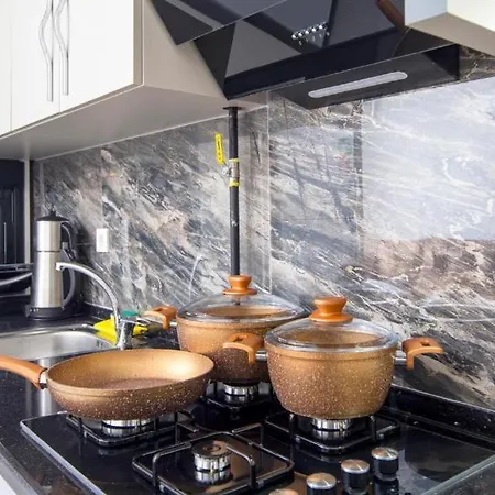 מלון דירות Sitti אנטליה